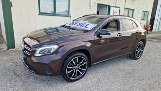 MERCEDES-BENZ GLA 180 d Automatic Premium