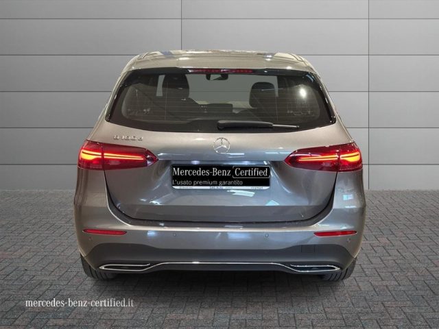 MERCEDES-BENZ B 180 usata, con Alzacristalli elettrici