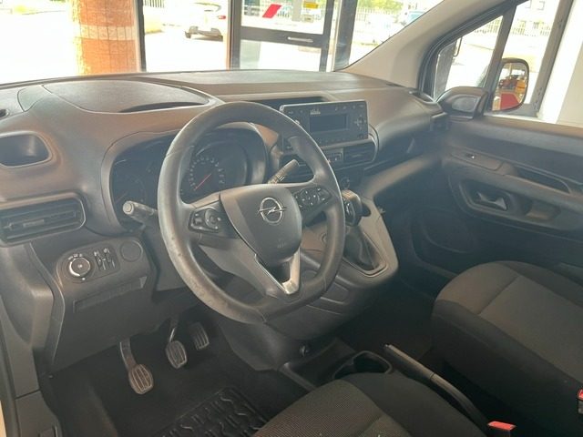 OPEL Combo usata, con Cronologia tagliandi