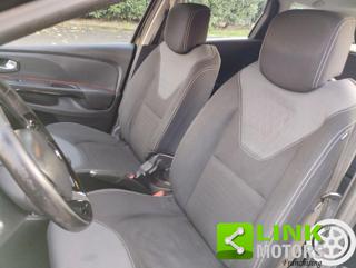 RENAULT Clio usata, con Sedile posteriore sdoppiato