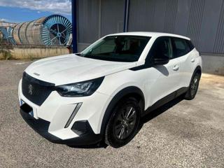 PEUGEOT 2008 usata, con Airbag