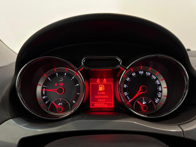 OPEL Adam usata, con Chiusura centralizzata