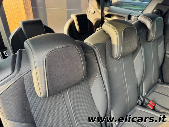 PEUGEOT 5008 usata, con Chiusura centralizzata