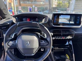 PEUGEOT 2008 usata, con Volante in pelle