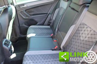 VOLKSWAGEN Tiguan usata, con USB