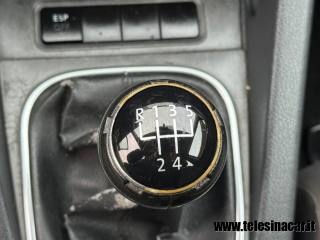 VOLKSWAGEN Golf usata, con Airbag testa