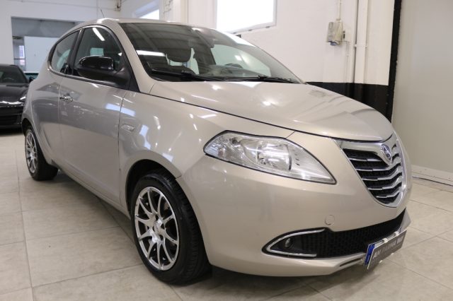 LANCIA Ypsilon usata, con ABS