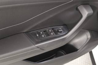 VOLKSWAGEN T-Roc usata, con Cruise Control