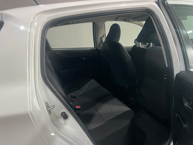 TOYOTA Yaris usata, con Controllo automatico clima