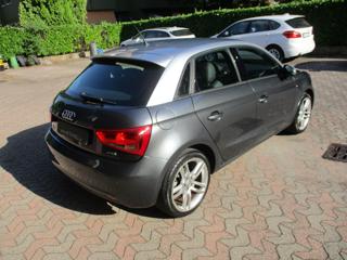 AUDI A1 usata, con Autoradio