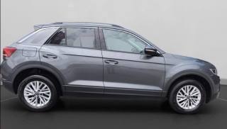 VOLKSWAGEN T-Roc usata, con Autoradio