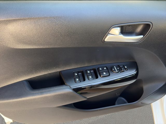 KIA Picanto usata, con Autoradio digitale