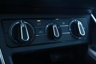 VOLKSWAGEN Taigo usata, con Autoradio