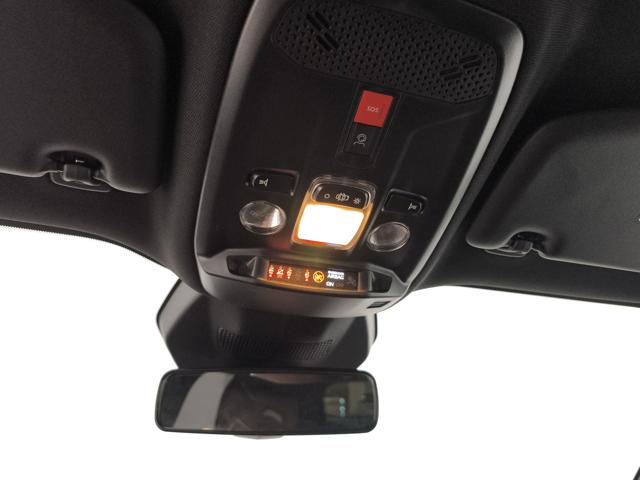 PEUGEOT 2008 usata, con Luci diurne LED