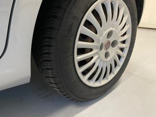 FIAT Grande Punto usata 11
