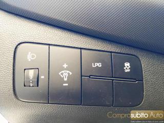 HYUNDAI i10 usata, con Park Distance Control