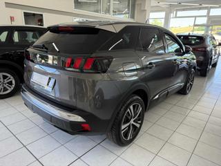 PEUGEOT 3008 usata, con Sistema di navigazione