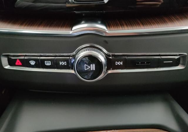 VOLVO XC60 usata, con Touch screen