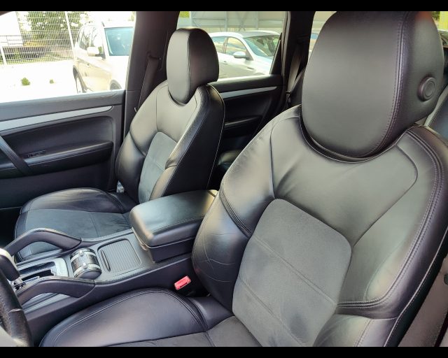 PORSCHE Cayenne usata, con ESP