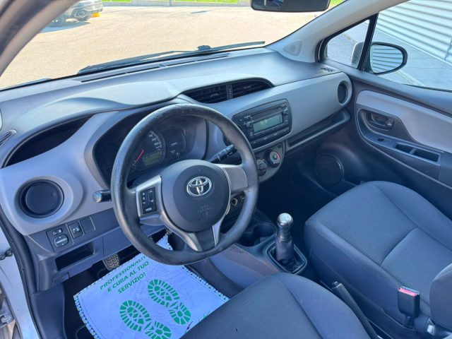 TOYOTA Yaris usata, con Fendinebbia