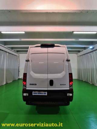 IVECO Daily usata 10
