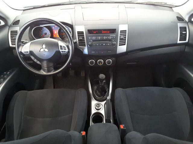 MITSUBISHI Outlander usata, con Controllo trazione