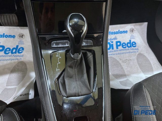 OPEL Grandland X usata, con Sedile posteriore sdoppiato