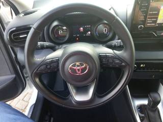 TOYOTA Yaris usata, con Bracciolo