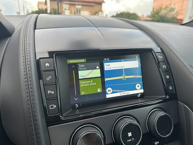 JAGUAR F-Type usata, con USB