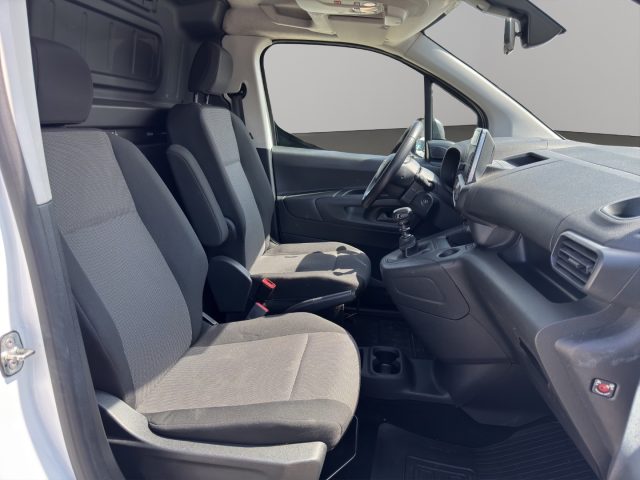 TOYOTA Proace City usata, con ESP