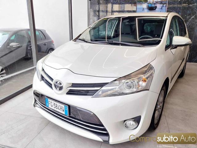 TOYOTA Verso usata, con Airbag laterali