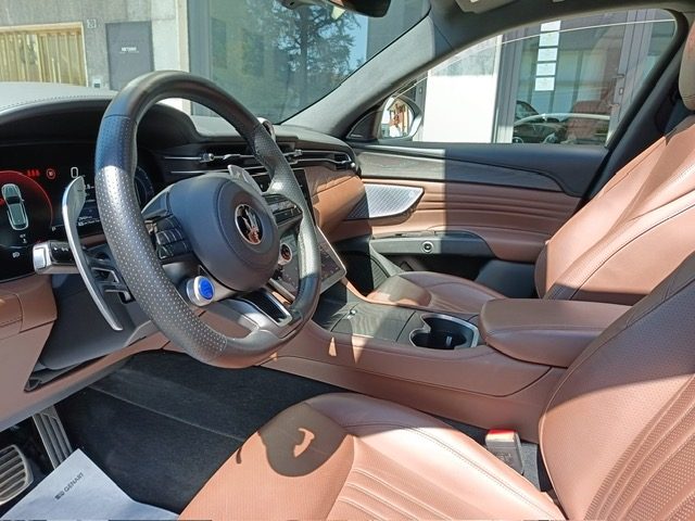 MASERATI Grecale usata, con Autoradio