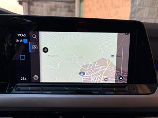 VOLKSWAGEN Golf usata, con USB