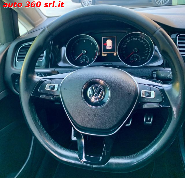 VOLKSWAGEN Golf usata, con Controllo automatico clima