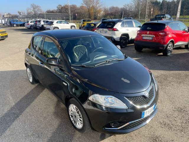 LANCIA Ypsilon usata, con Chiusura centralizzata