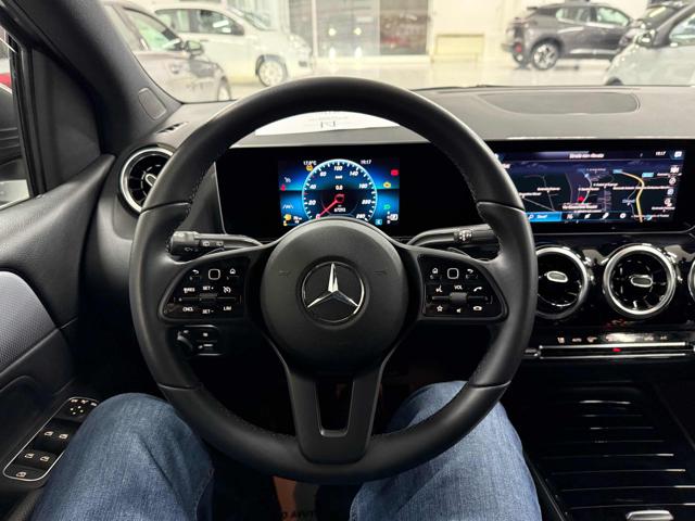 MERCEDES-BENZ B 180 usata, con Fari LED