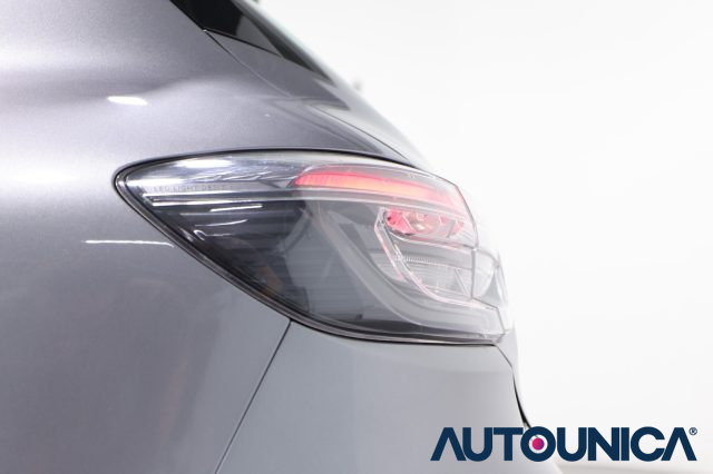 RENAULT Clio usata, con Riconoscimento dei segnali stradali