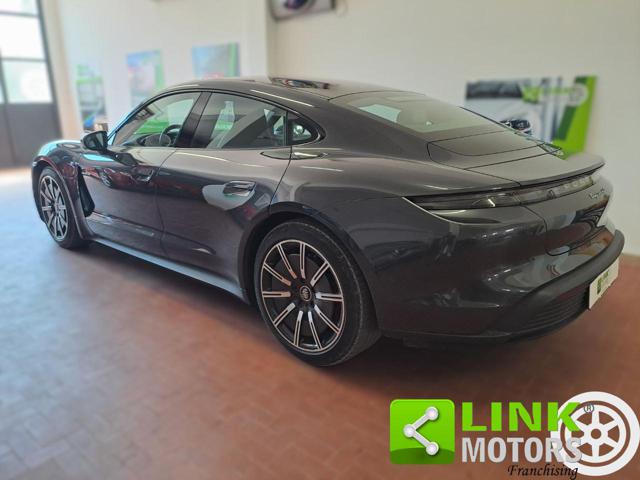 PORSCHE Taycan usata, con Autoradio