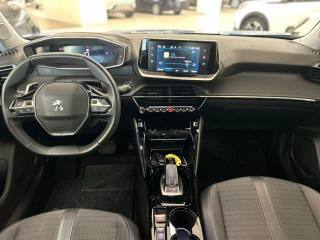 PEUGEOT 2008 usata, con Autoradio