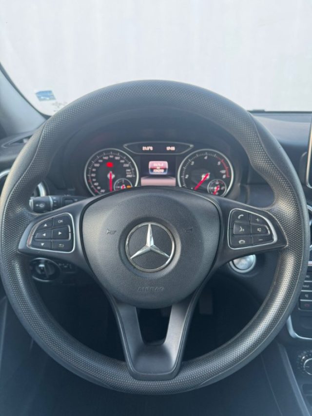 MERCEDES-BENZ A 180 usata, con Climatizzatore