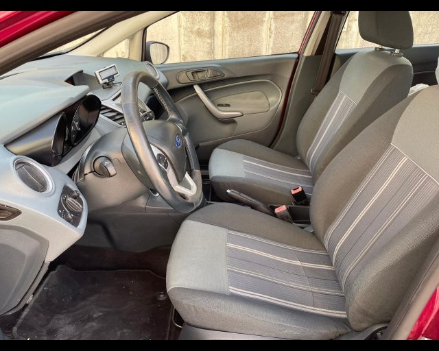 FORD Fiesta usata, con Servosterzo