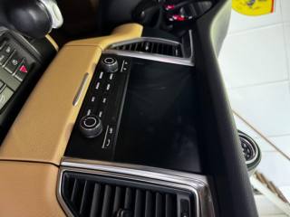 PORSCHE Macan usata, con Bracciolo