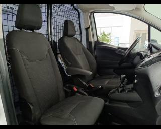 FORD Transit Courier usata, con Autoradio digitale
