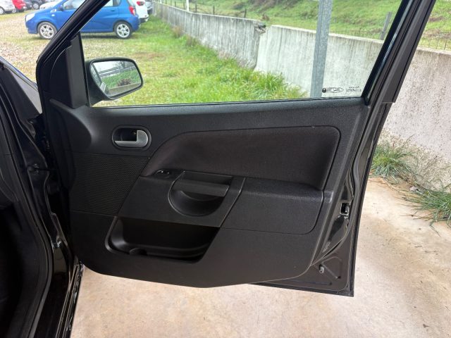 FORD Fiesta usata 27