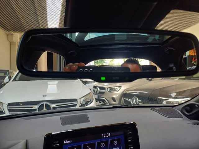 TOYOTA Yaris usata, con Bluetooth