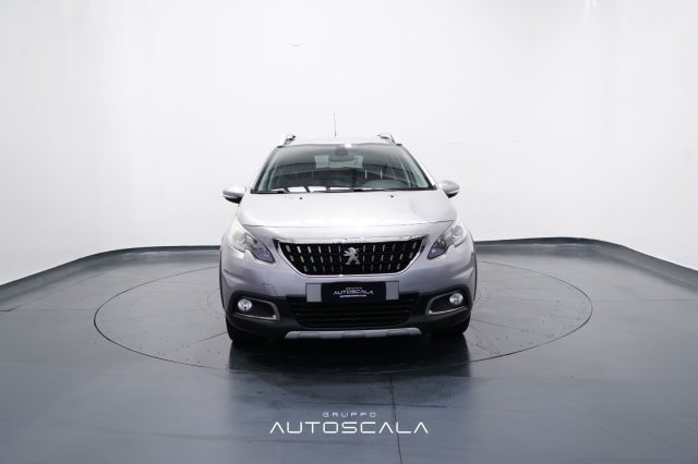 PEUGEOT 2008 usata, con Airbag