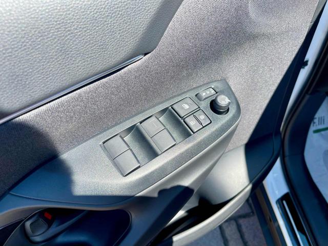 TOYOTA Yaris Cross usata, con Controllo vocale