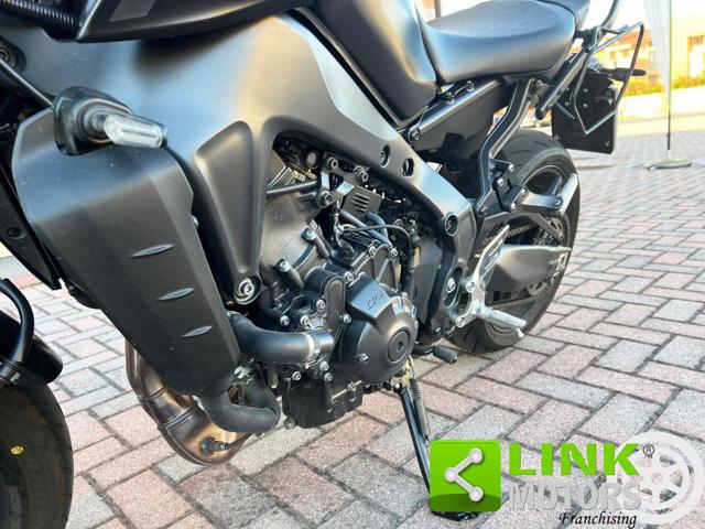 YAMAHA MT-09 usata 8