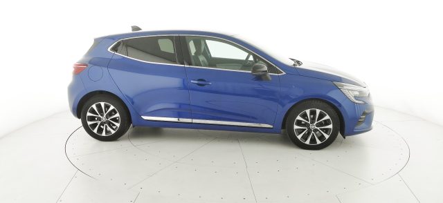 RENAULT Clio usata, con Luci diurne LED