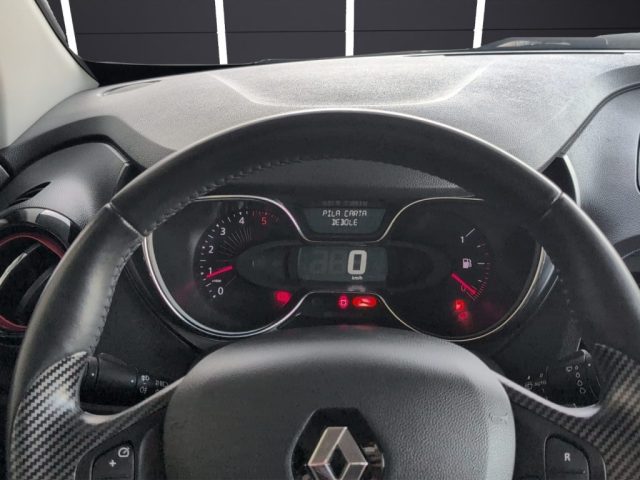 RENAULT Captur usata, con USB